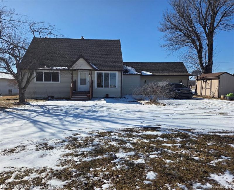 2380 S Van Dyke Road, Marlette, MI 48453 Main Photo