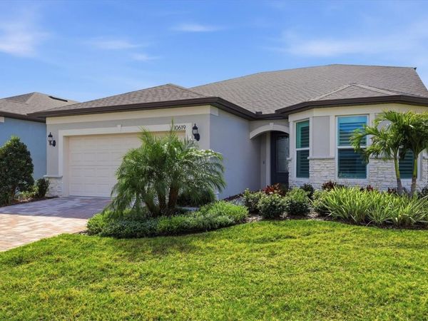 10619 SEA PINES PLACE , PARRISH, FL 34219