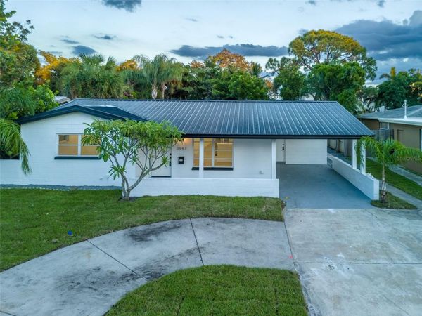 3947 OVERLOOK DRIVE NE, ST PETERSBURG, FL 33703