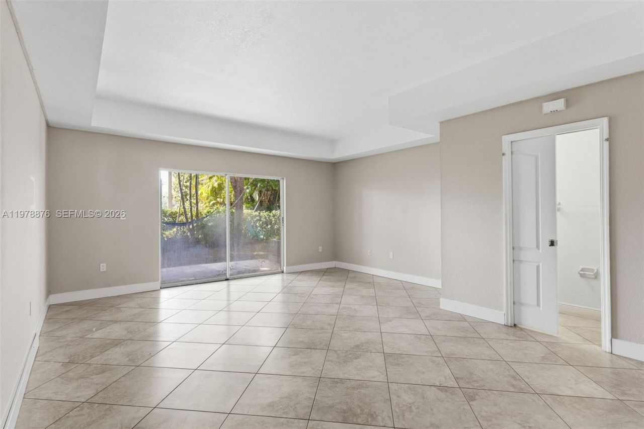 9000 W Flagler St, Unit 7, Miami, FL 33174 Photo