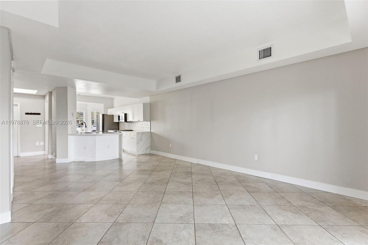 9000 W Flagler St, Unit 7, Miami, FL 33174 Photo