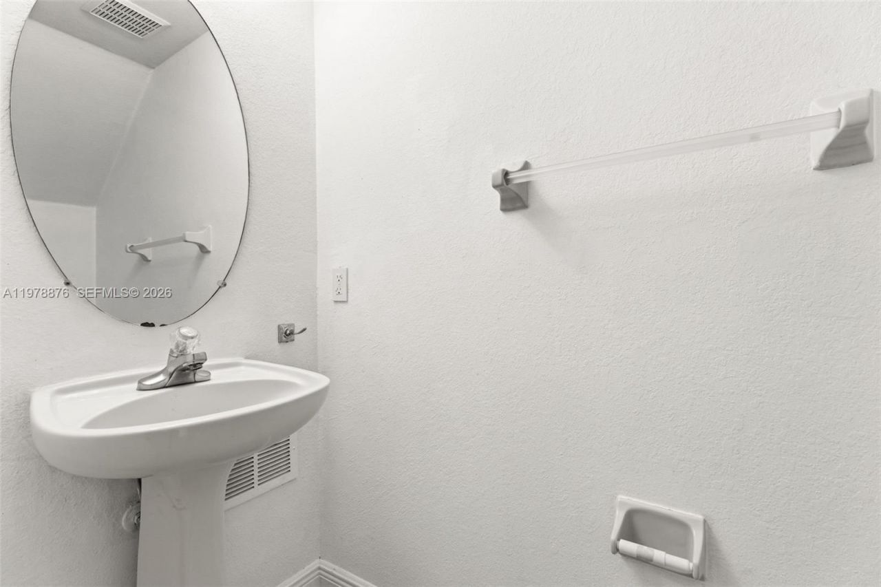 9000 W Flagler St, Unit 7, Miami, FL 33174 Photo