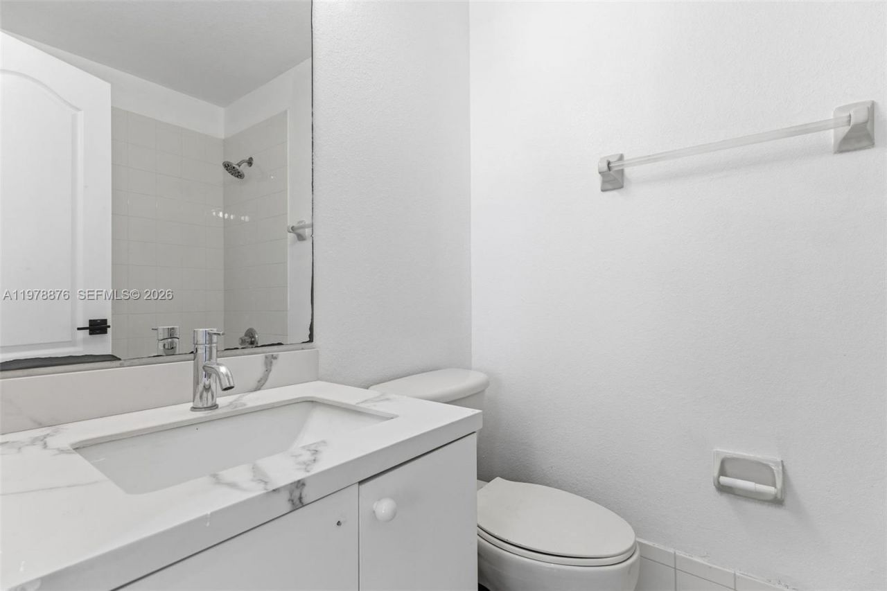 9000 W Flagler St, Unit 7, Miami, FL 33174 Photo