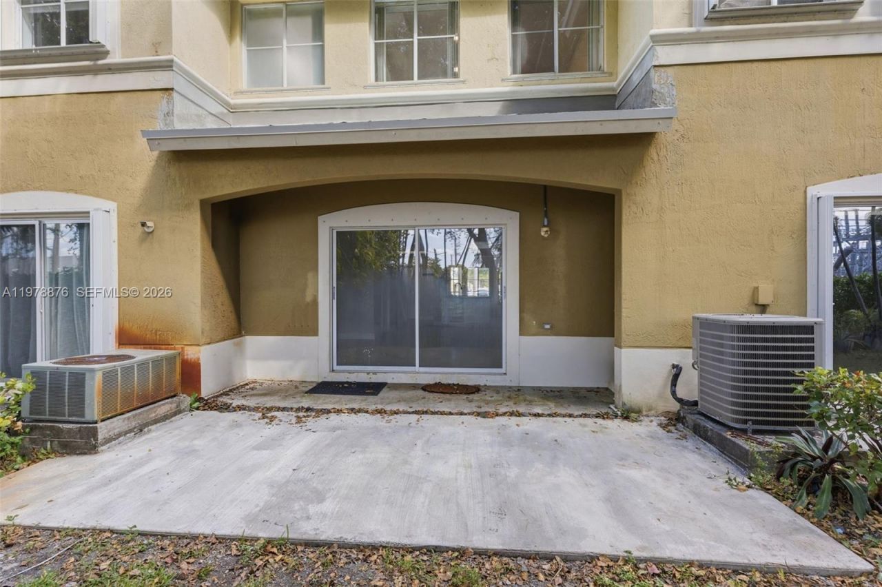 9000 W Flagler St, Unit 7, Miami, FL 33174 Photo