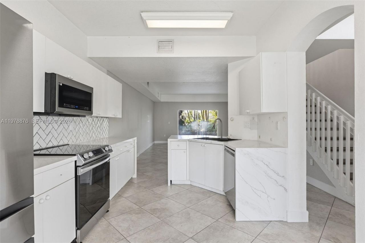 9000 W Flagler St, Unit 7, Miami, FL 33174 Photo