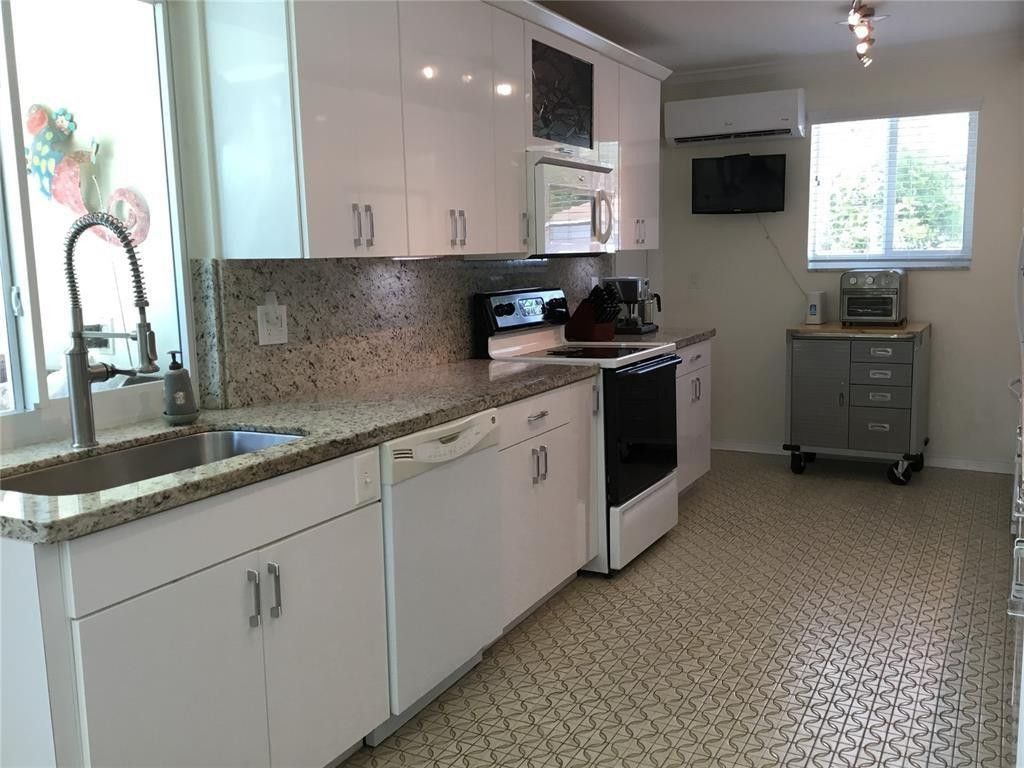 1250 Arthur Street, Hollywood, FL 33019 Photo