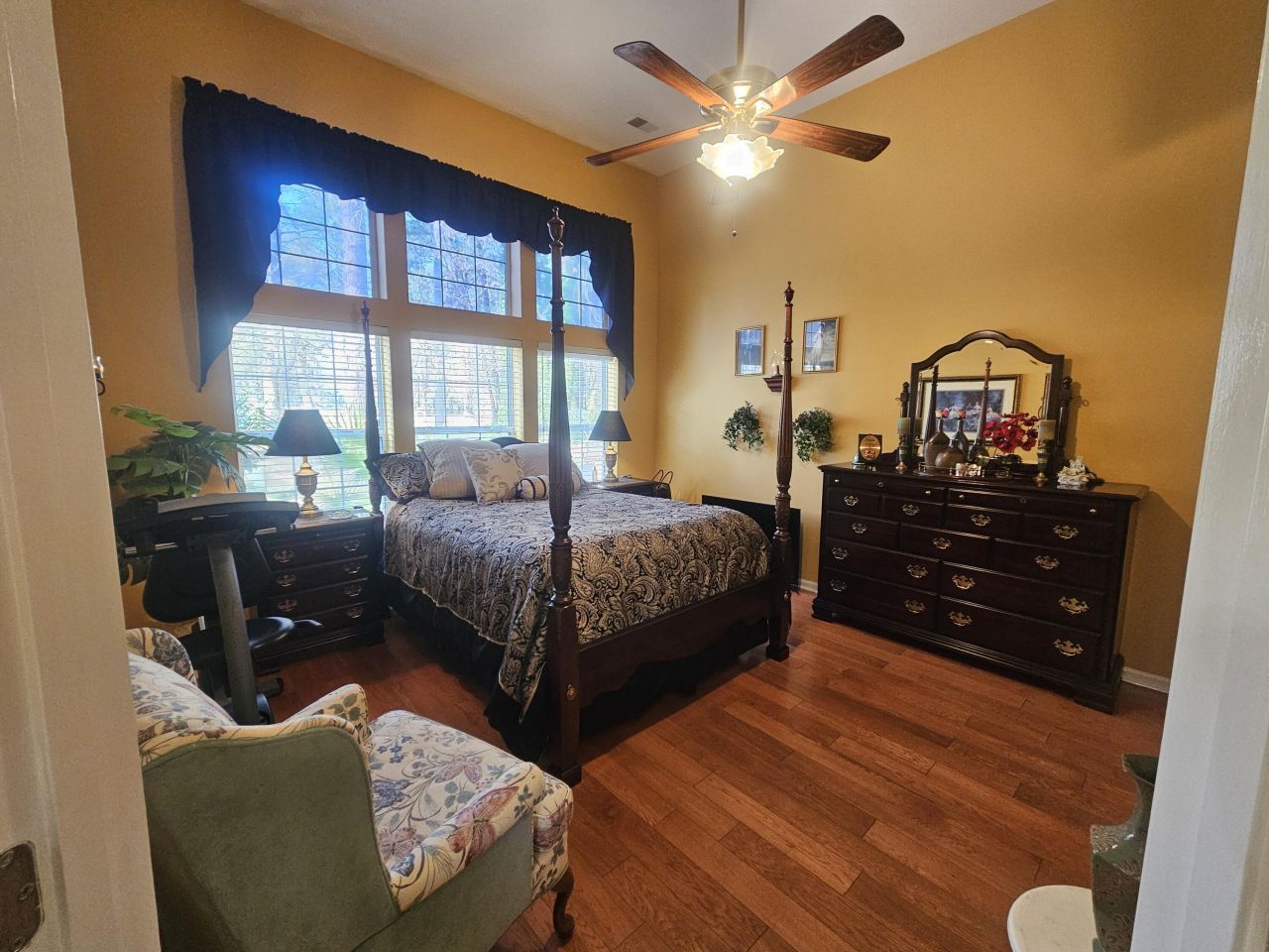 568 Pointe Of Oaks Road Photo 19