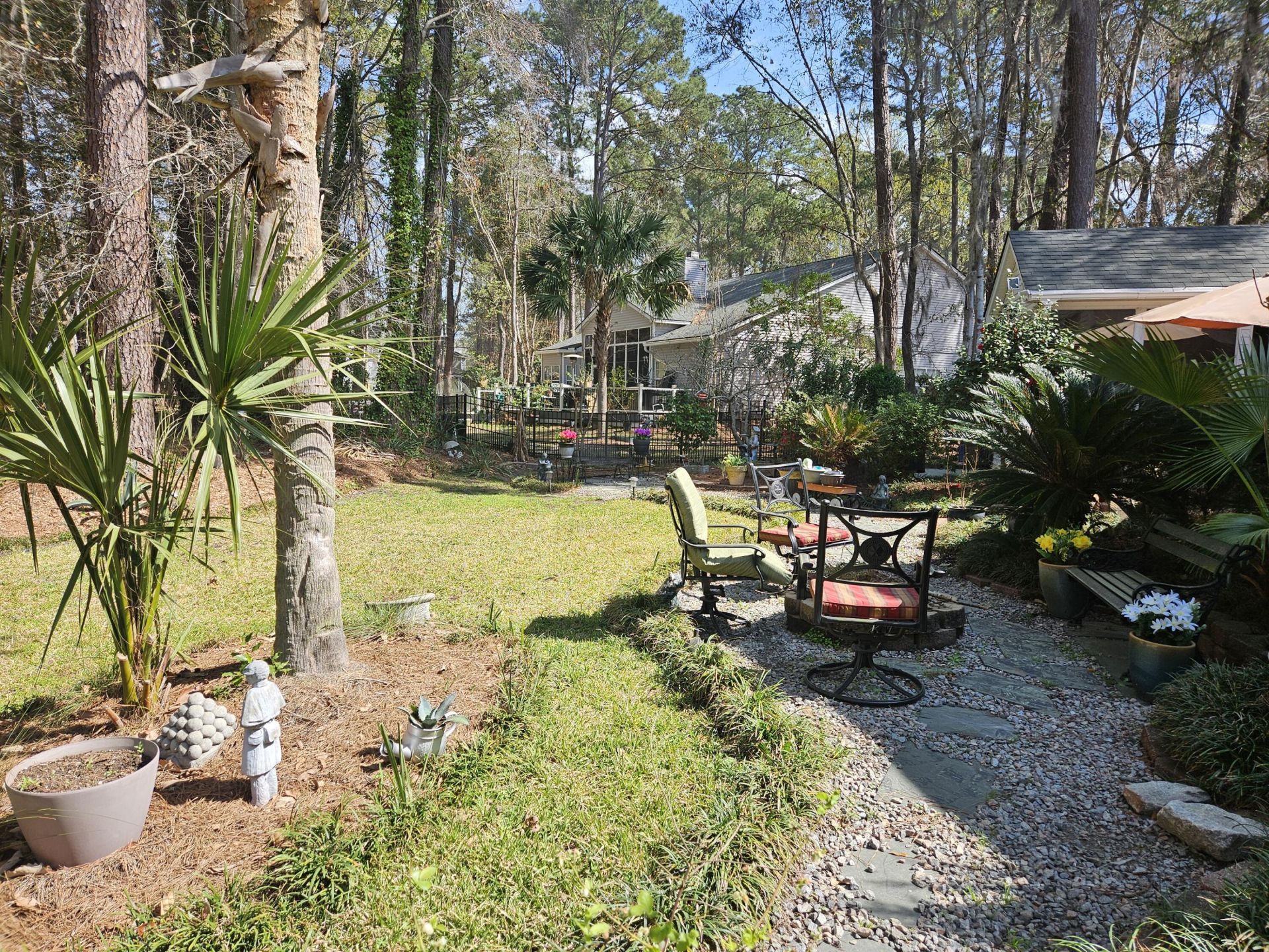 568 Pointe Of Oaks Road Photo 31