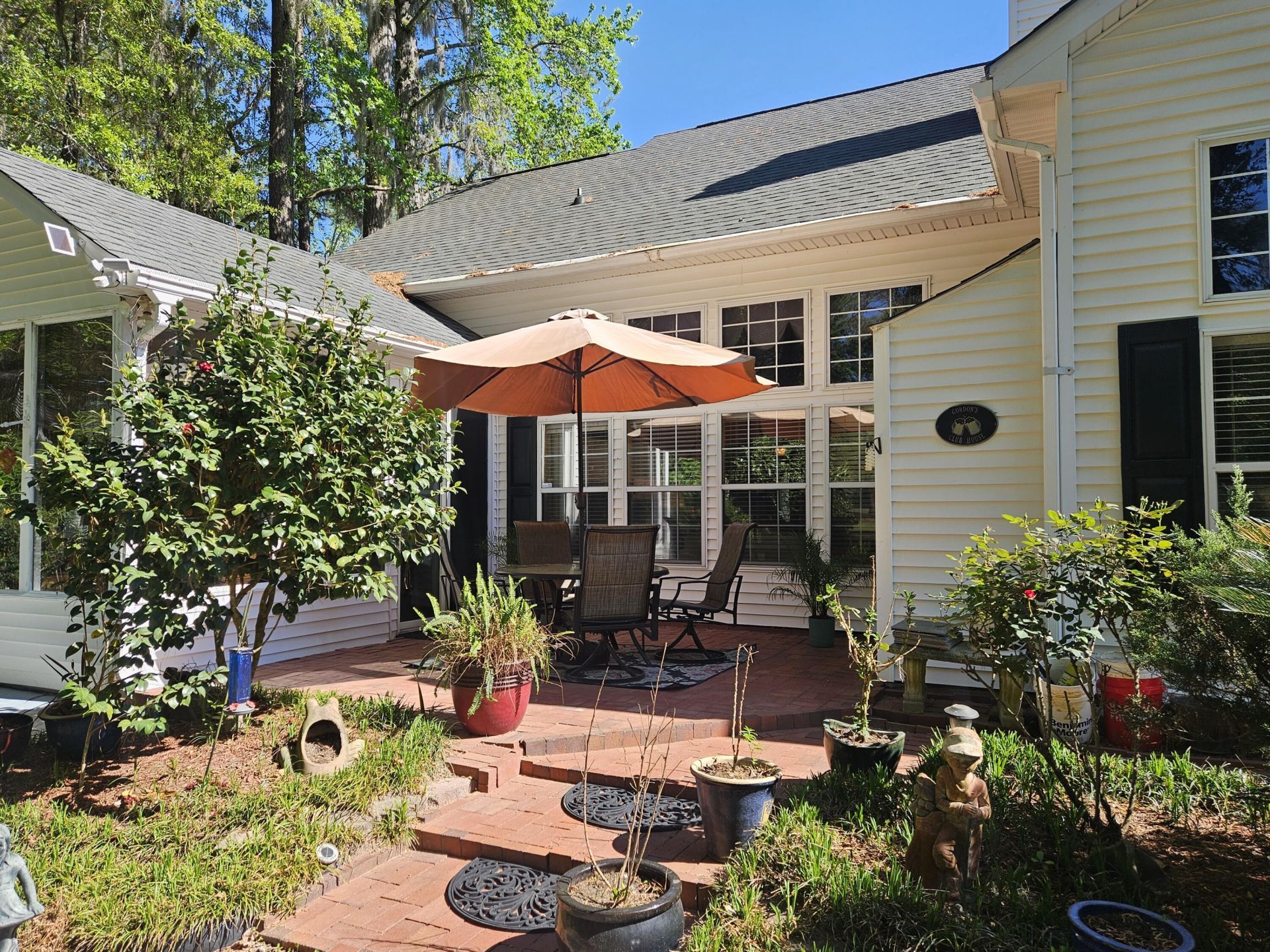 568 Pointe Of Oaks Road Photo 32