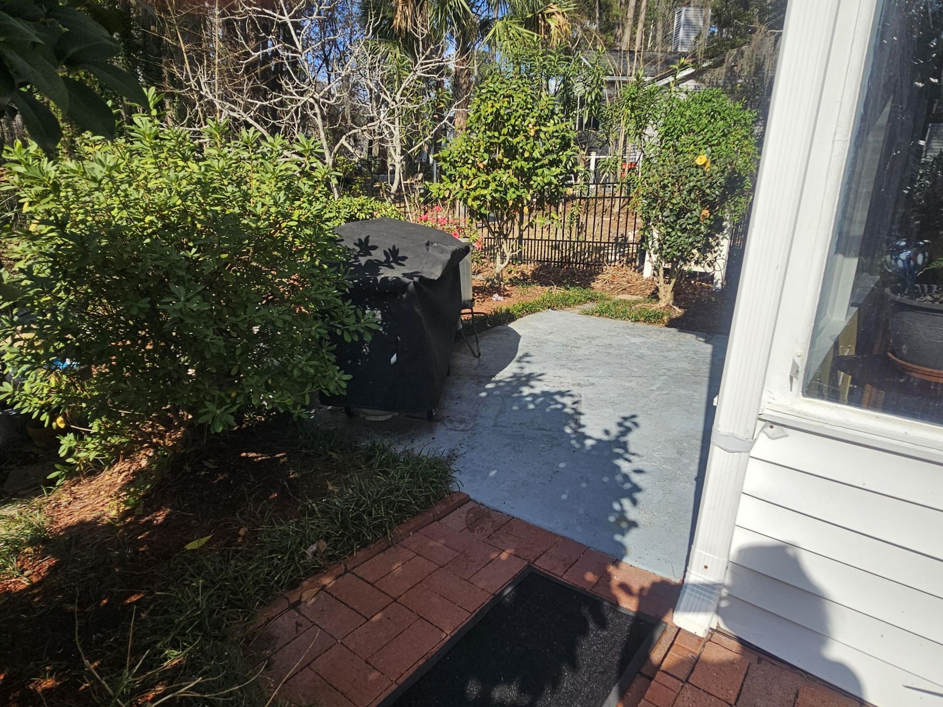 568 Pointe Of Oaks Road Photo 33