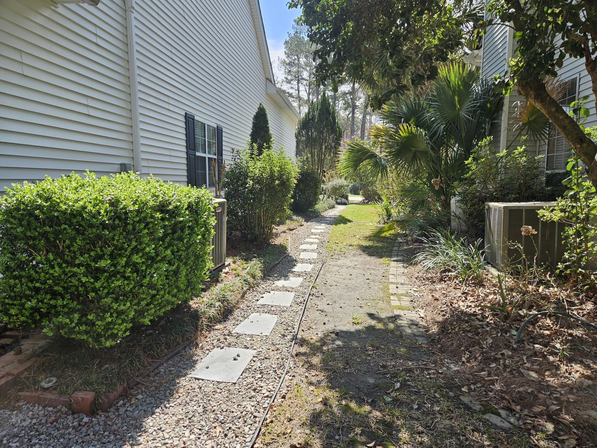 568 Pointe Of Oaks Road Photo 41