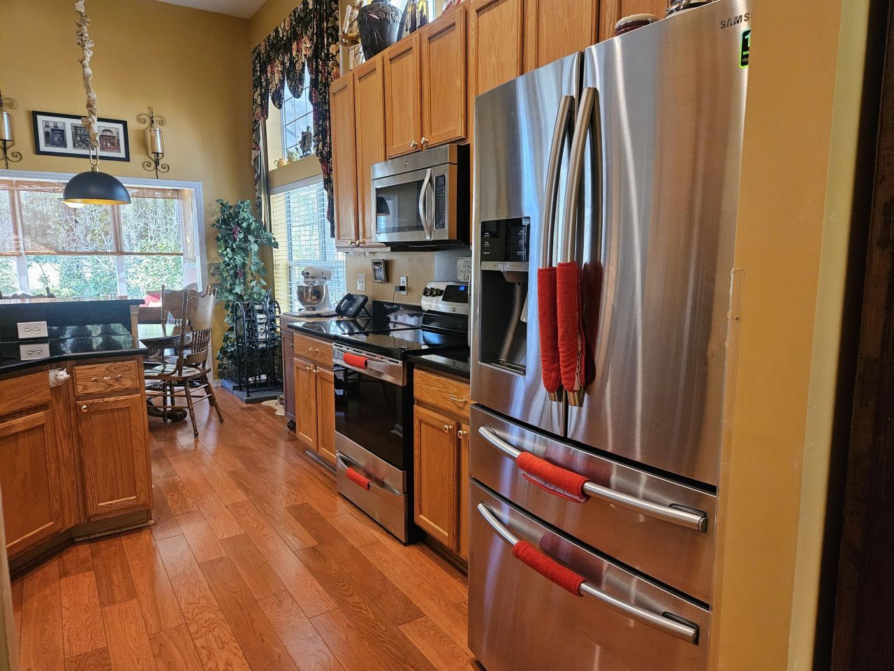 568 Pointe Of Oaks Road Photo 8