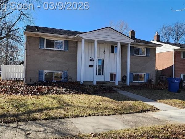 28621 Milton Avenue, Warren, MI 48092