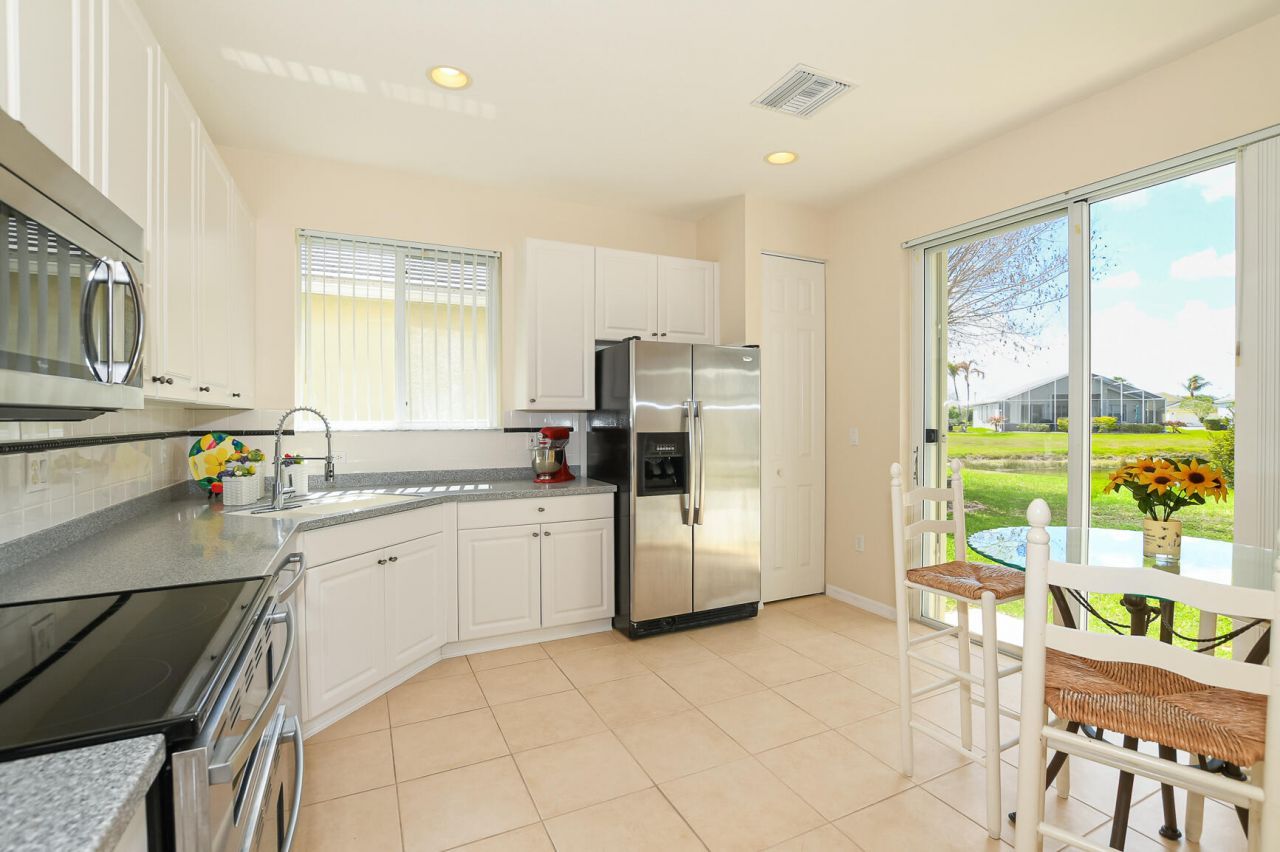 350 SW Lake Forest Way, Port Saint Lucie, FL 34986 Photo