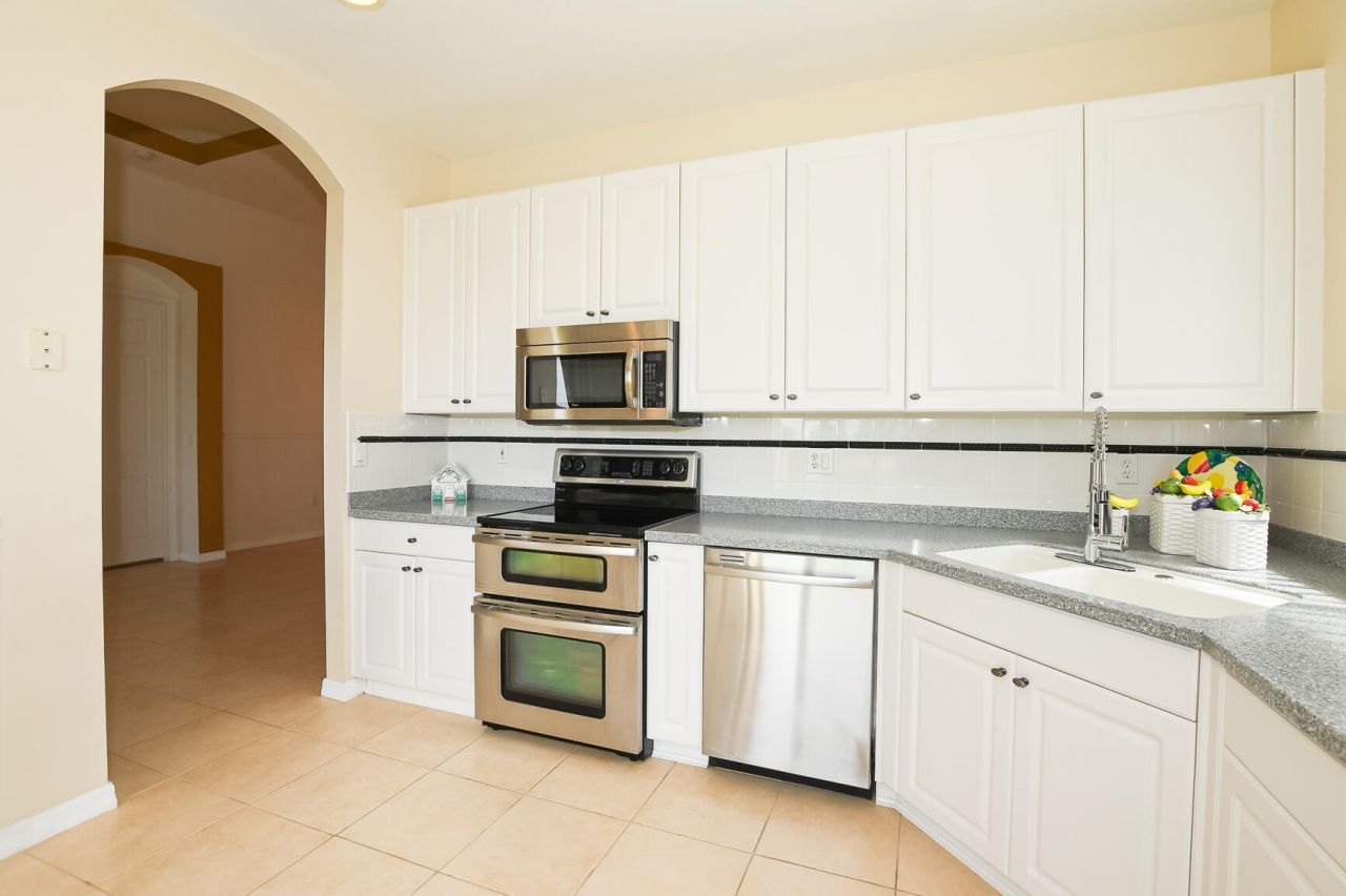 350 SW Lake Forest Way, Port Saint Lucie, FL 34986 Photo