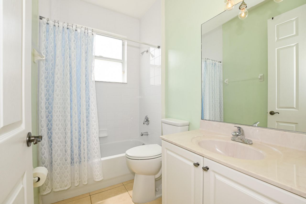 350 SW Lake Forest Way, Port Saint Lucie, FL 34986 Photo