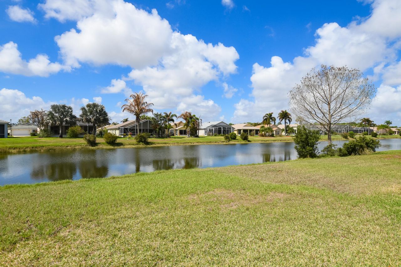 350 SW Lake Forest Way, Port Saint Lucie, FL 34986 Photo