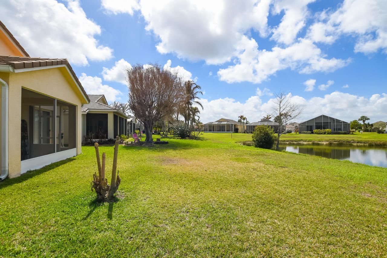 350 SW Lake Forest Way, Port Saint Lucie, FL 34986 Photo