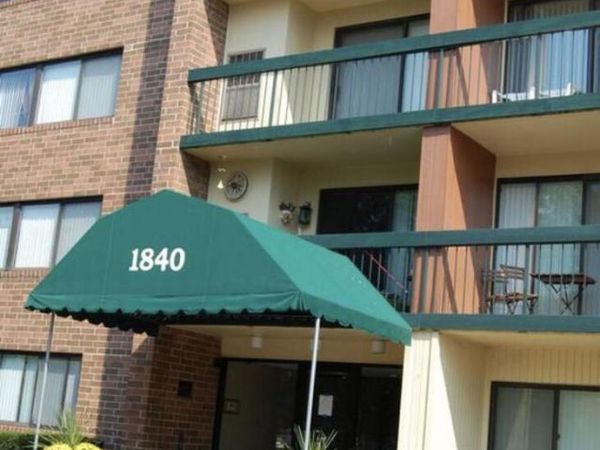 1840 Huntington Boulevard , Unit BW511, Hoffman Estates, IL 60169