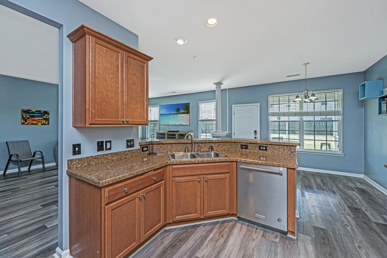 211 Cypress Forest Drive Photo 16