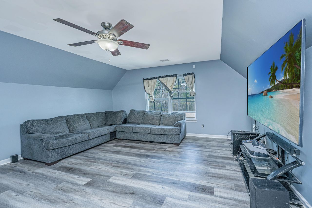 211 Cypress Forest Drive Photo 19