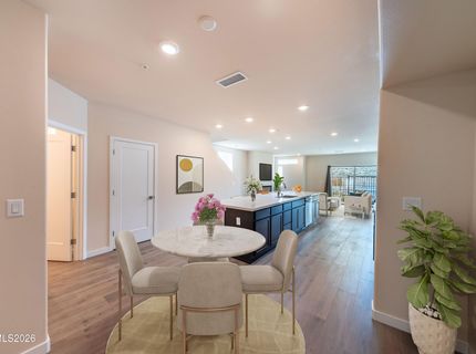 2389 Tecumseh Way, Unit 16, Sparks, NV 89436 Photo