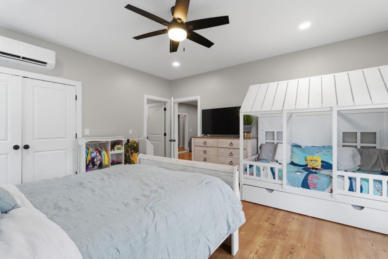 613 Collins Creek Dr. Photo 39