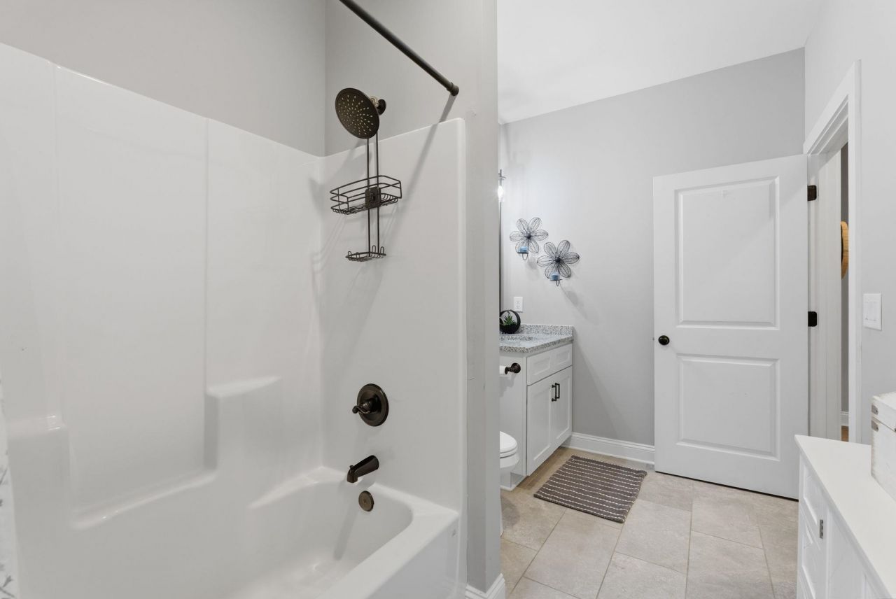 613 Collins Creek Dr. Photo 42