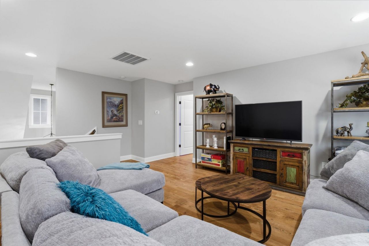 613 Collins Creek Dr. Photo 49