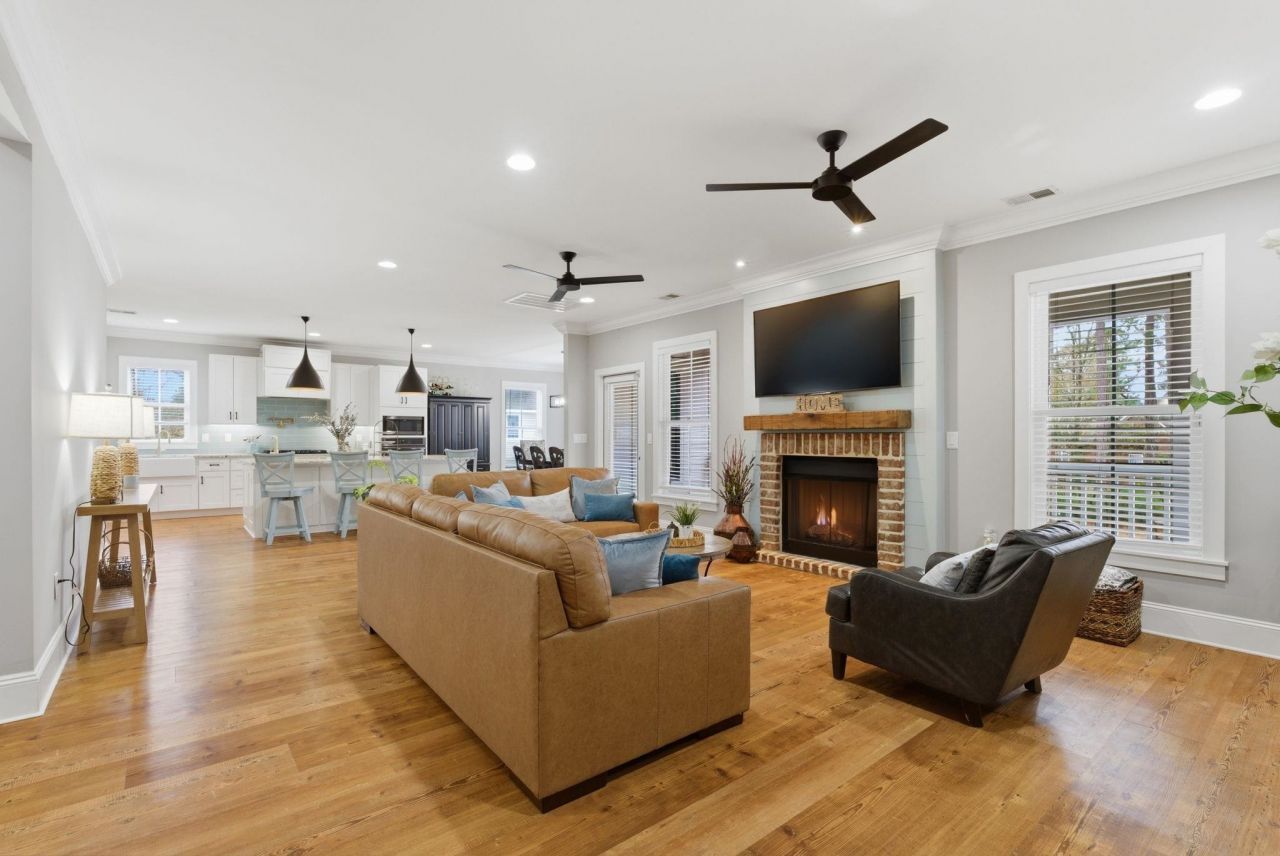 613 Collins Creek Dr. Photo 5