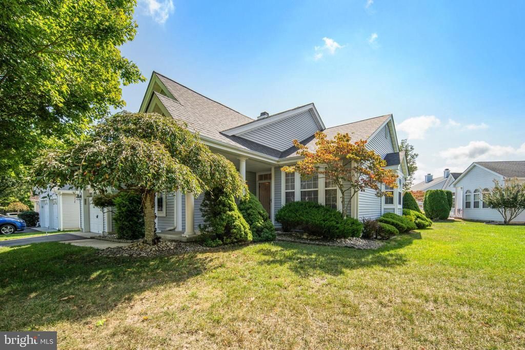 104 Mirage Boulevard, Barnegat, NJ 08005 Main Photo