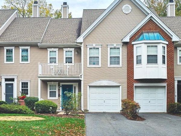 112 TREYMORE COURT, PENNINGTON, NJ 08534