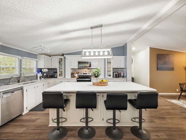 2422 Crescent Wood Road, Navarre, FL 32566