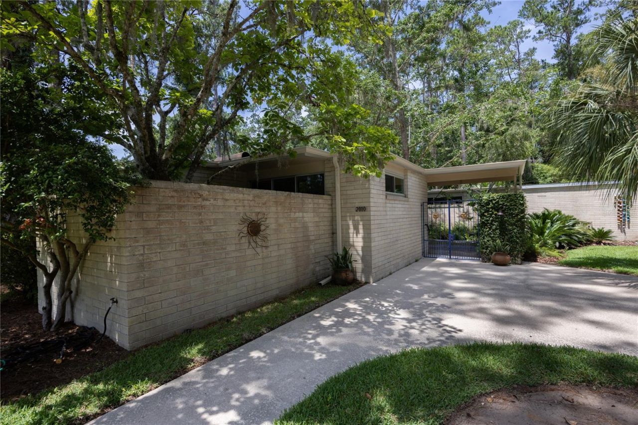 2010 NW 32nd Terrace, Gainesville, FL 32605 Photo