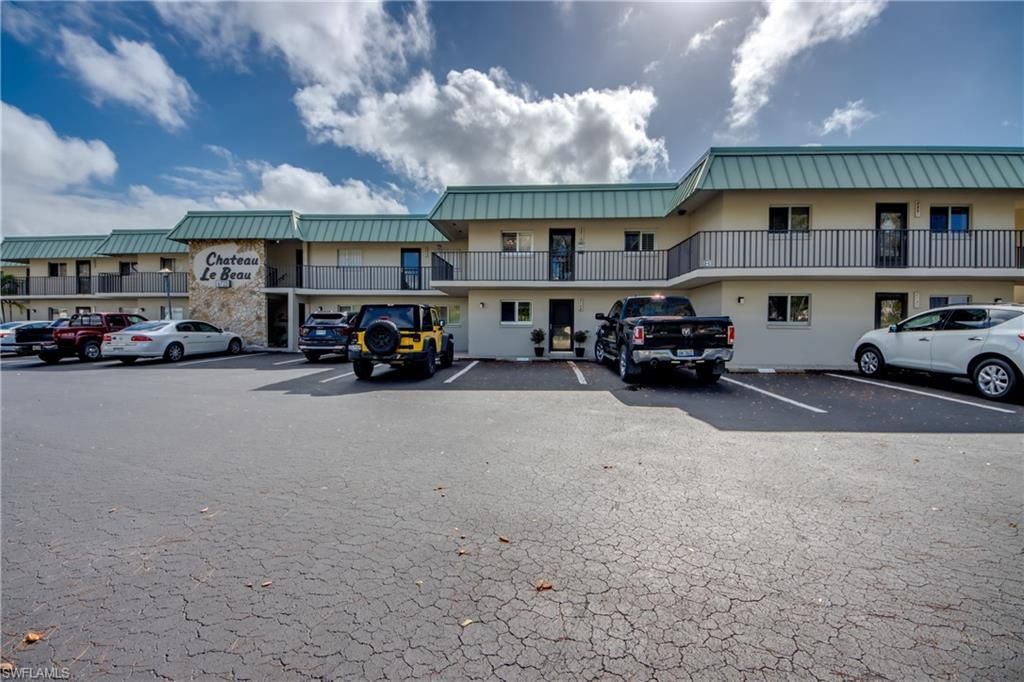 6725 Winkler Rd, Unit B-202, Fort Myers, FL 33919 Photo