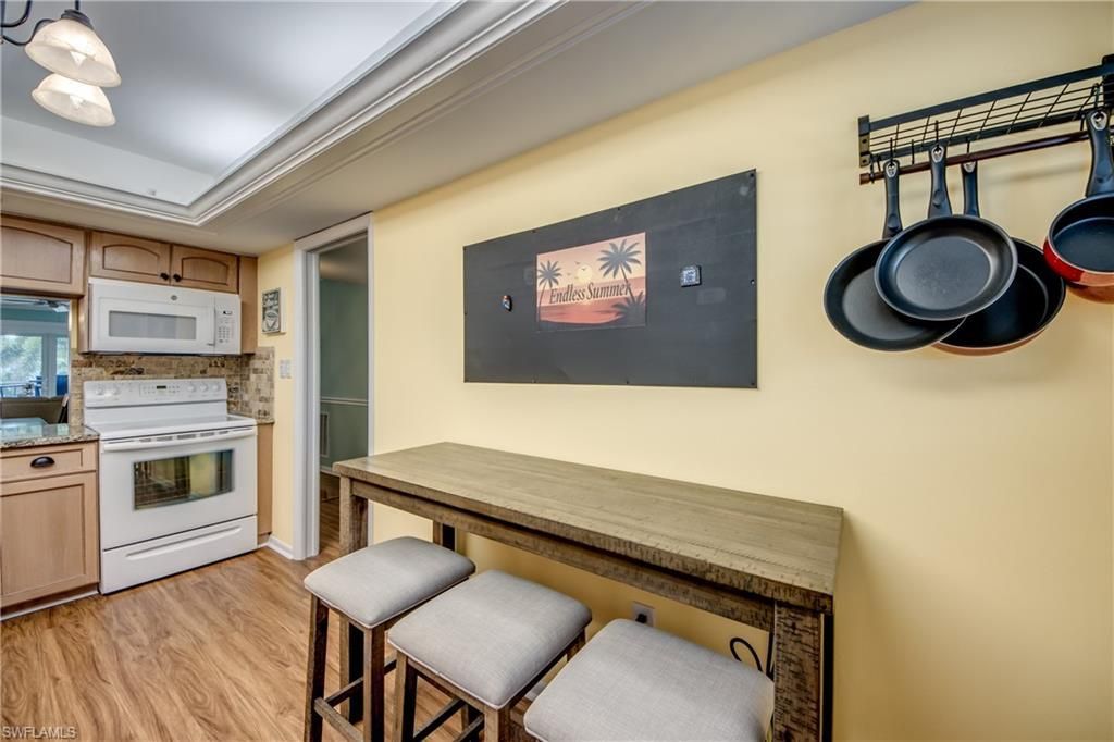 6725 Winkler Rd, Unit B-202, Fort Myers, FL 33919 Photo