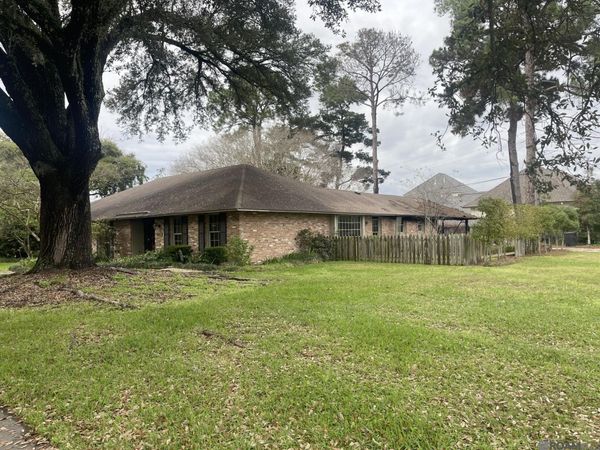 5087 Sweetbriar St, Baton Rouge, LA 70808