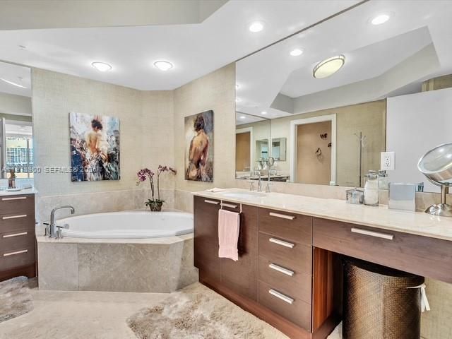 3535 S Ocean Dr, Unit 905, Hollywood, FL 33019 Photo