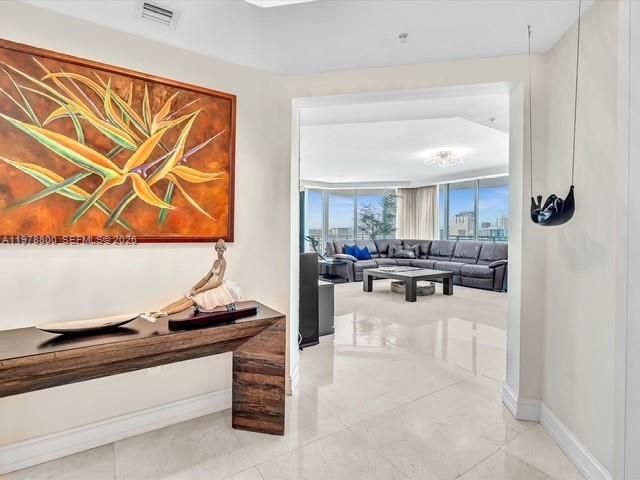 3535 S Ocean Dr, Unit 905, Hollywood, FL 33019 Photo