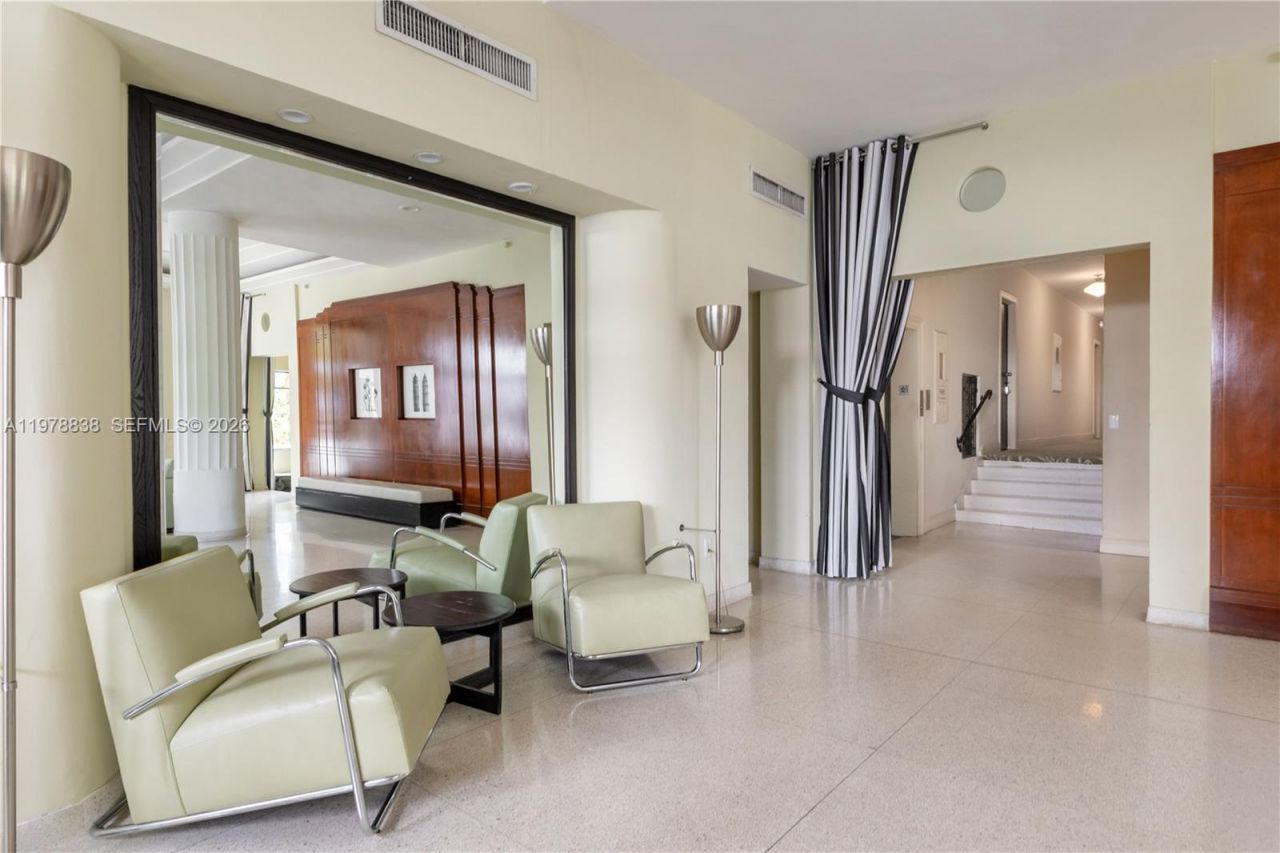 2421 Lake Pancoast Dr , Unit 3A, Miami Beach, FL 33140 Photo