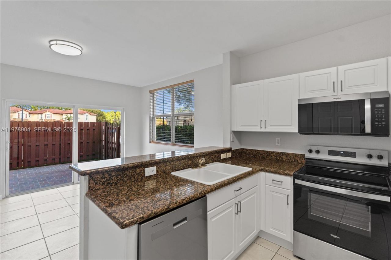 1655 NE 33rd Rd, Unit 102-4, Homestead, FL 33033 Photo