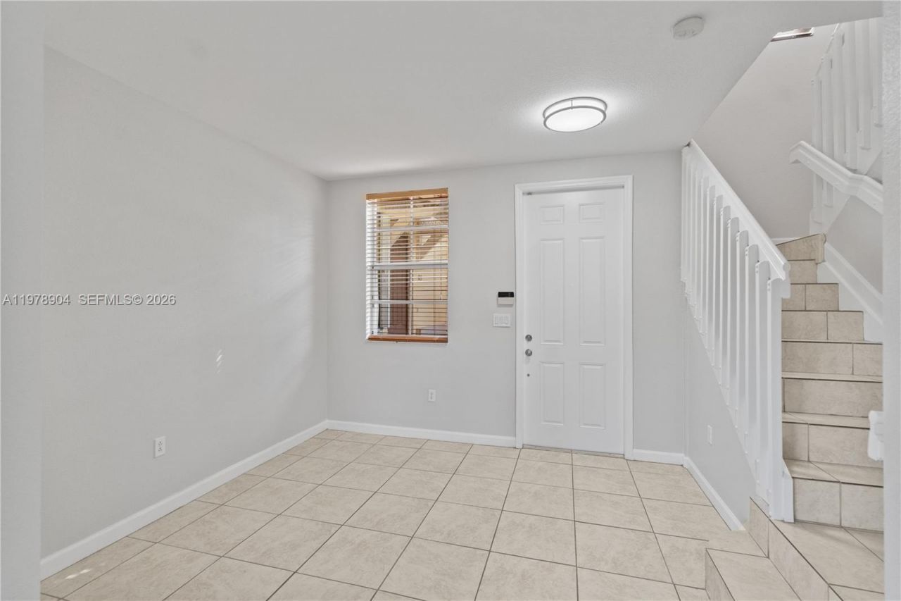 1655 NE 33rd Rd, Unit 102-4, Homestead, FL 33033 Photo