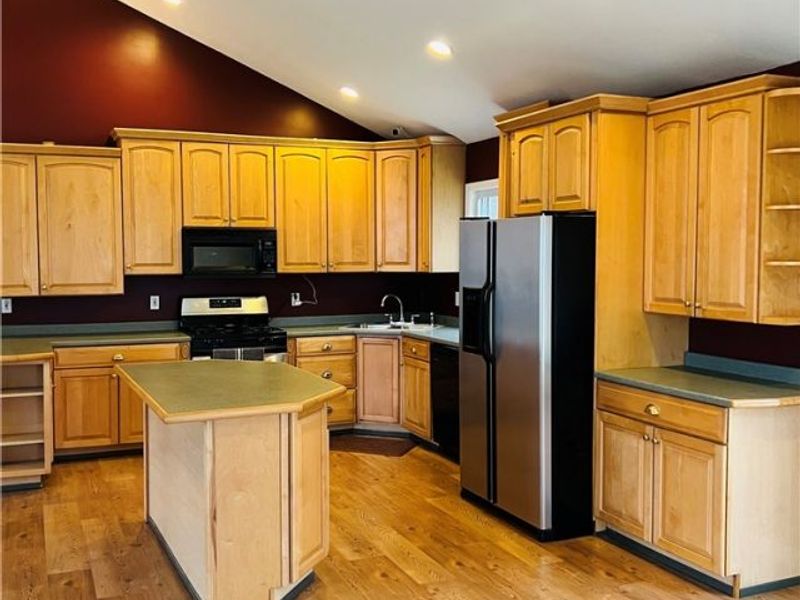 6453 Brandywine Drive, Andover, OH 44003 Photo 12