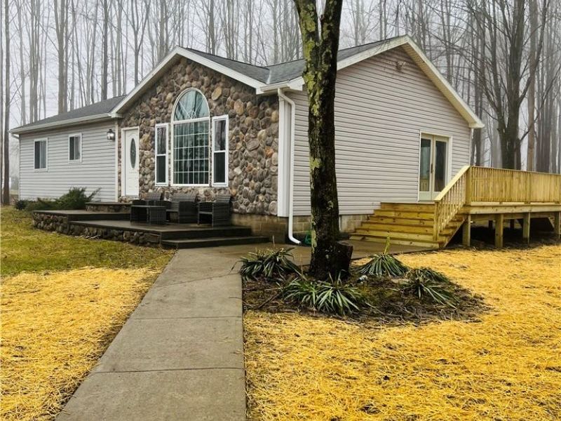 6453 Brandywine Drive, Andover, OH 44003 Photo 2