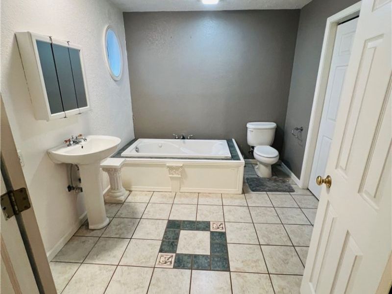 6453 Brandywine Drive, Andover, OH 44003 Photo 28