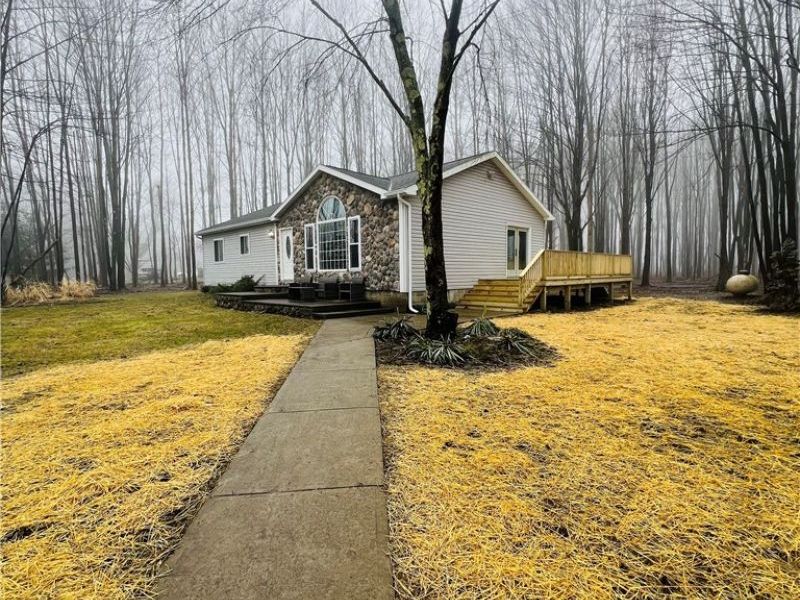 6453 Brandywine Drive, Andover, OH 44003 Photo 3