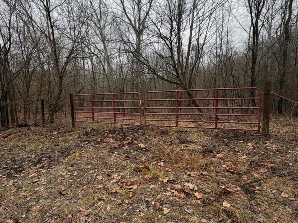 8900 Salem Road, Athens, OH 45701