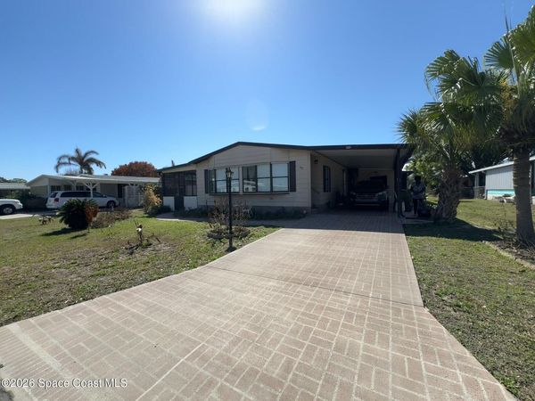 915 Hemlock Street , Barefoot Bay, FL 32976