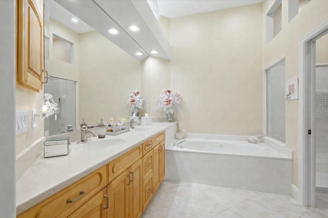 7623 Whitebridge Glen, University Park, FL 34201 Photo