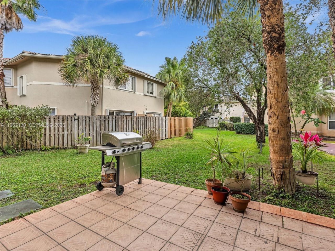 2237 NW 171st Ter, Pembroke Pines, FL 33028 Photo